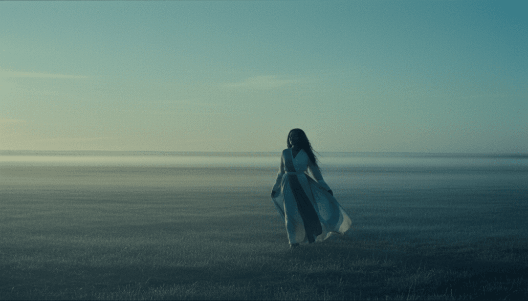 गीत की धुन और बोलों से प्रेरित दृश्य दृश्य