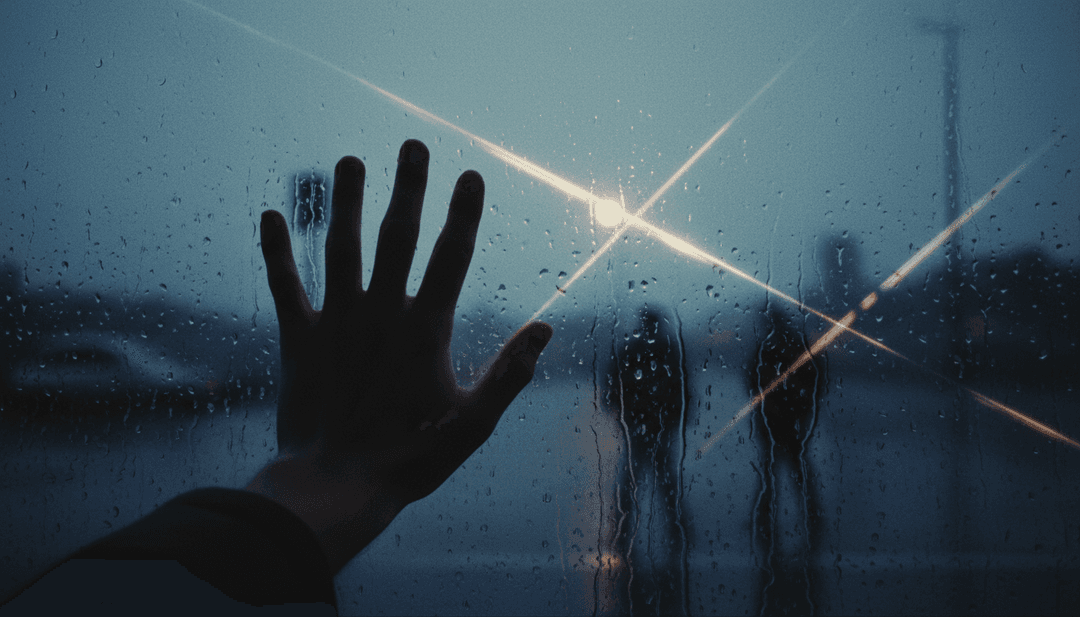 गाने के मूड को दर्शाते गतिशील दृश्य, wASH U AWAY से प्रेरित शहरी और आत्मीय चित्रण के साथ