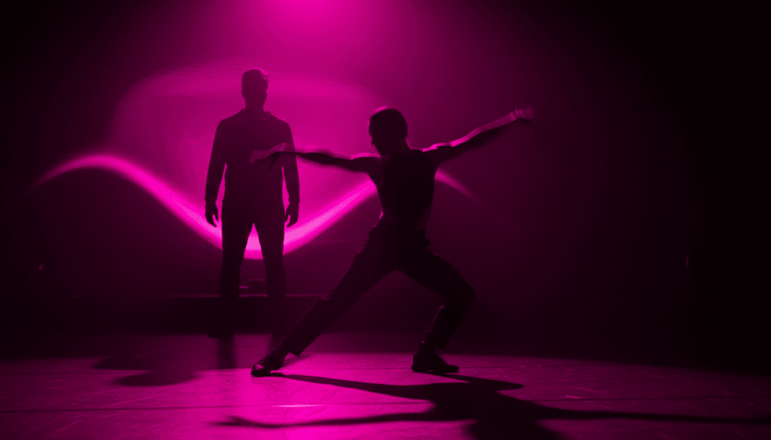 freebeat.ai का यूजर इंटरफेस जो म्यूजिक वीडियो निर्माण के लिए अनुकूलन विकल्प दिखाता है