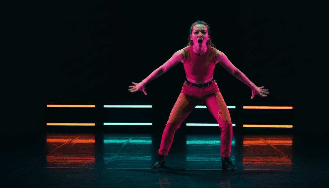 Rappresentazione visiva astratta di onde sonore che si trasformano in arte elettronica dinamica, che riflette il genere dance-pop di 'Told You So'.