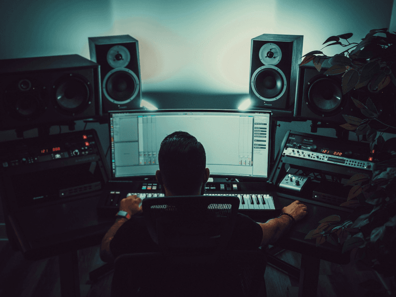 8 Best AI Music Video Generators Tested for Full-Song Output