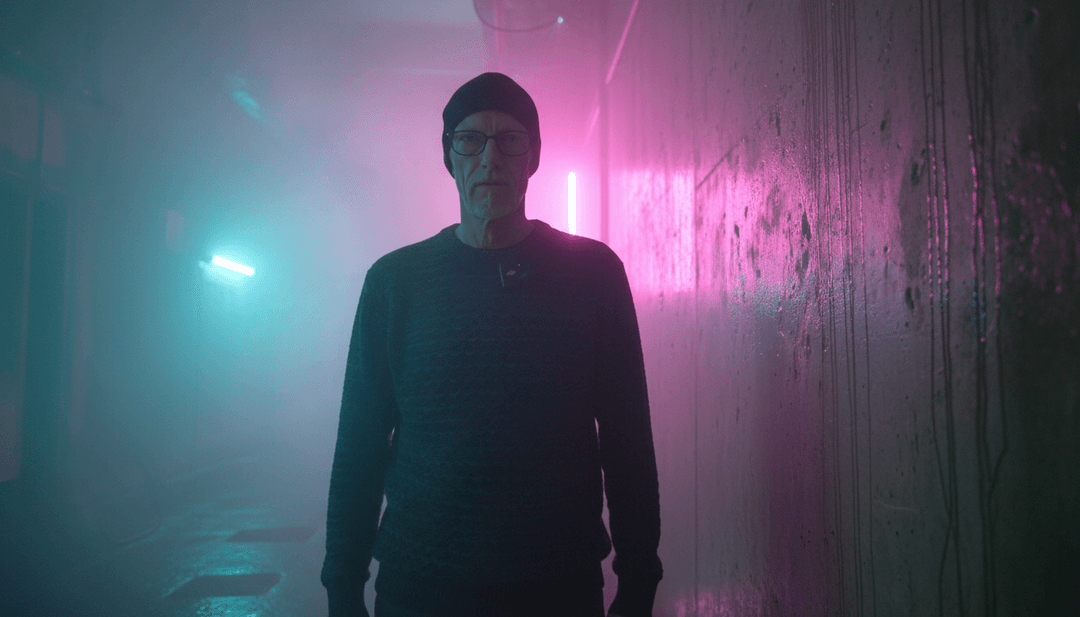 एआई 'Untitled Lyrics (3).mp3' ध्वनि तरंगों का विश्लेषण कर रहा है, ट्रांस और यूरोडांस ऊर्जा को अमूर्त प्रकाश पैटर्न में बदल रहा है।