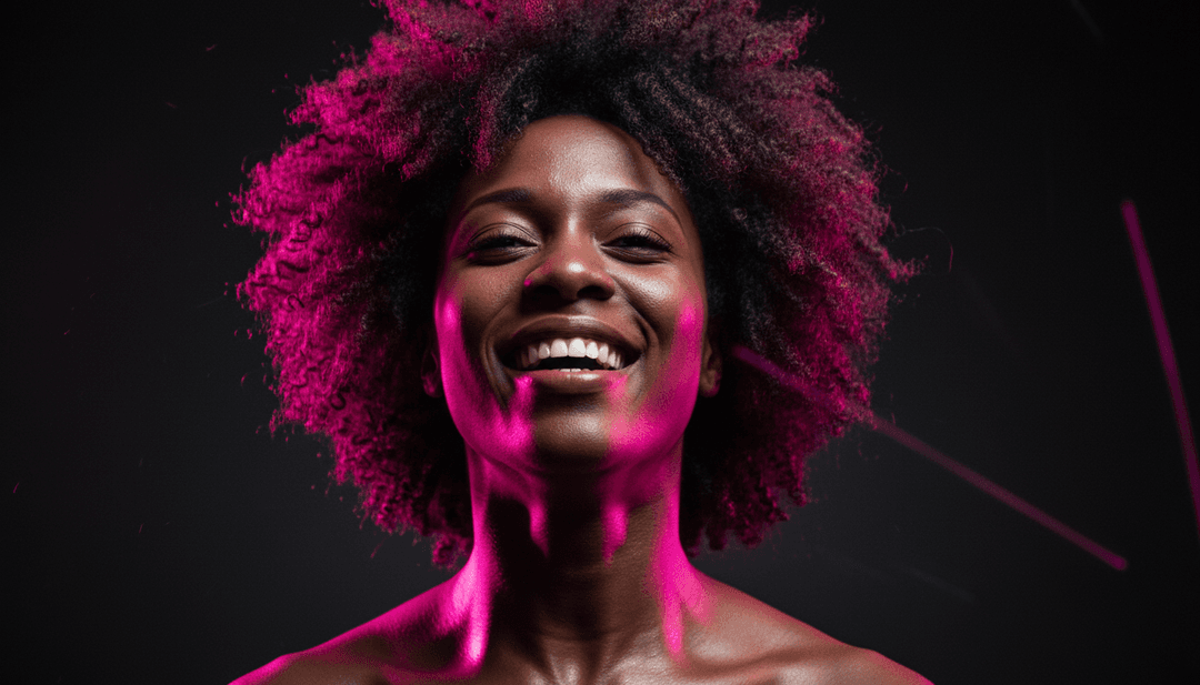 Ein Musiker sieht sich erfreut sein KI-generiertes Musikvideo für 'Somebody (2024)' auf einem großen Bildschirm an, bereit zum Online-Teilen, und zeigt die einfache Benutzeroberfläche von freebeat.ai.